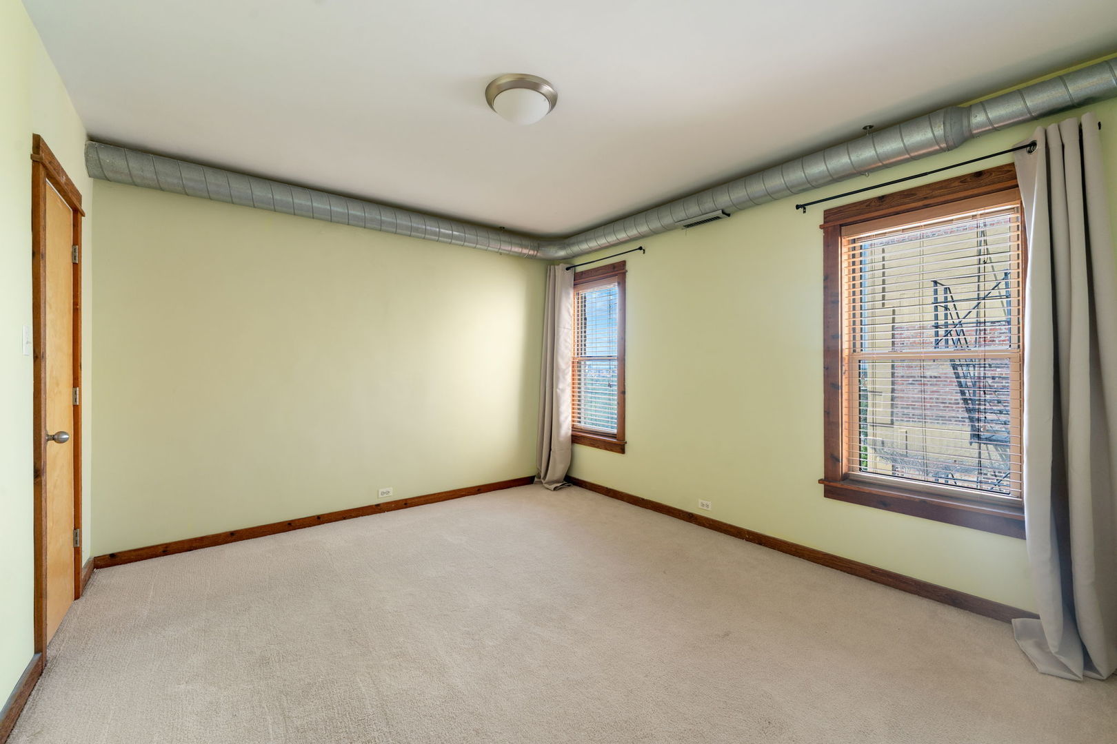 5400 S Harper Avenue #1401, Chicago, IL 60615