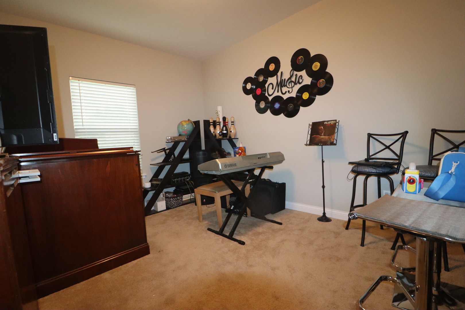 4215 Chinaberry Lane, Naperville, IL 60564