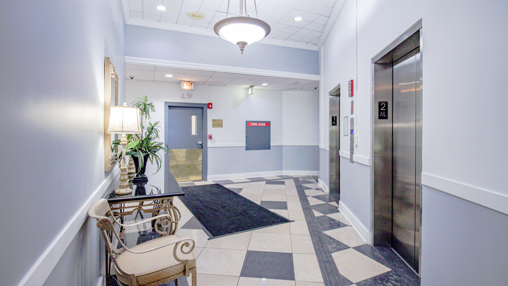 20 N Tower Road #1M, Oak Brook, IL 60523