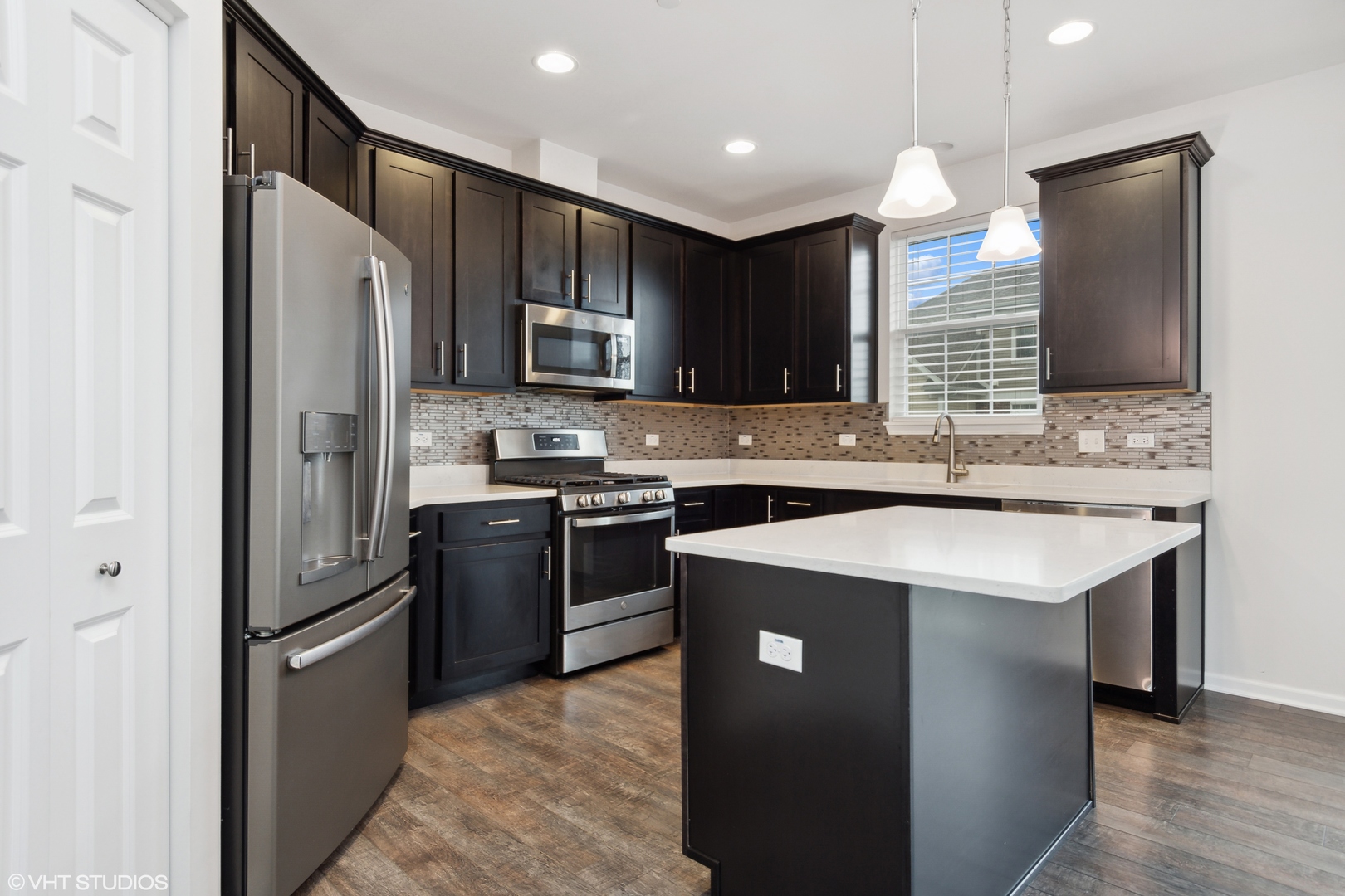 4465 Monroe Court, Naperville, IL 60564