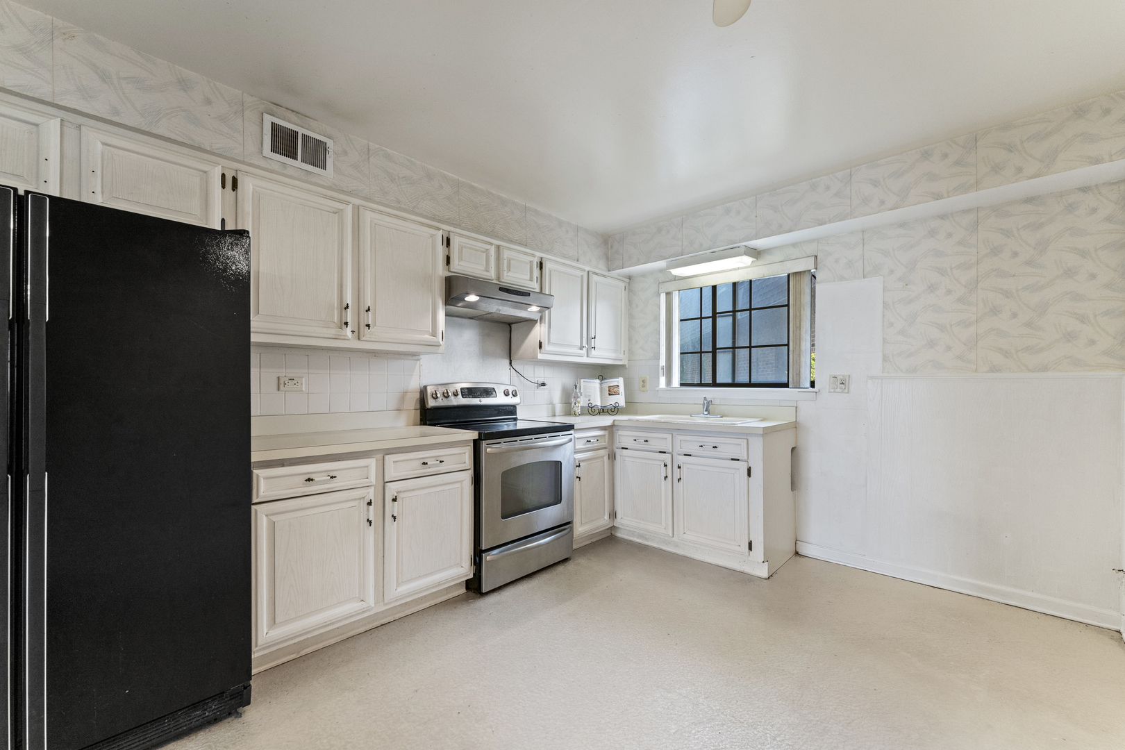 104 Seeple Drive #C, Buffalo Grove, IL 60089