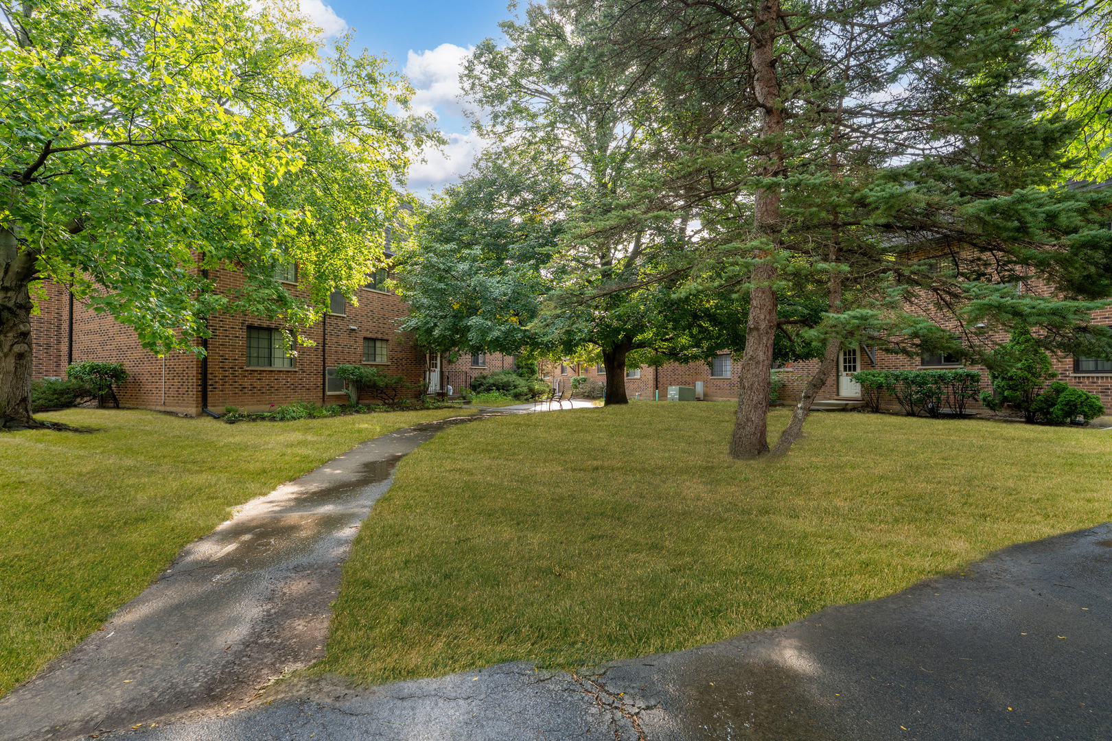 104 Seeple Drive #C, Buffalo Grove, IL 60089