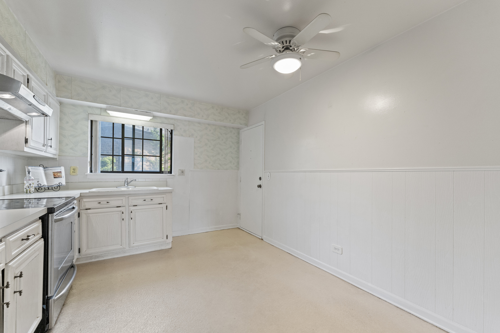104 Seeple Drive #C, Buffalo Grove, IL 60089