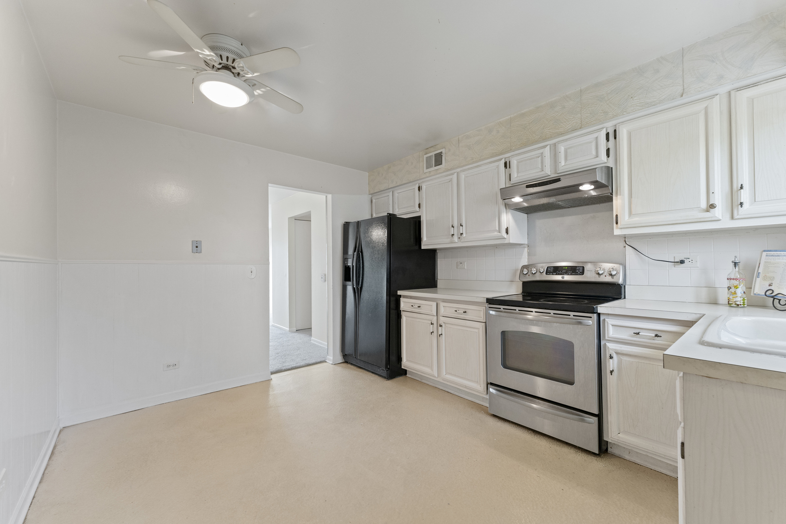 104 Seeple Drive #C, Buffalo Grove, IL 60089