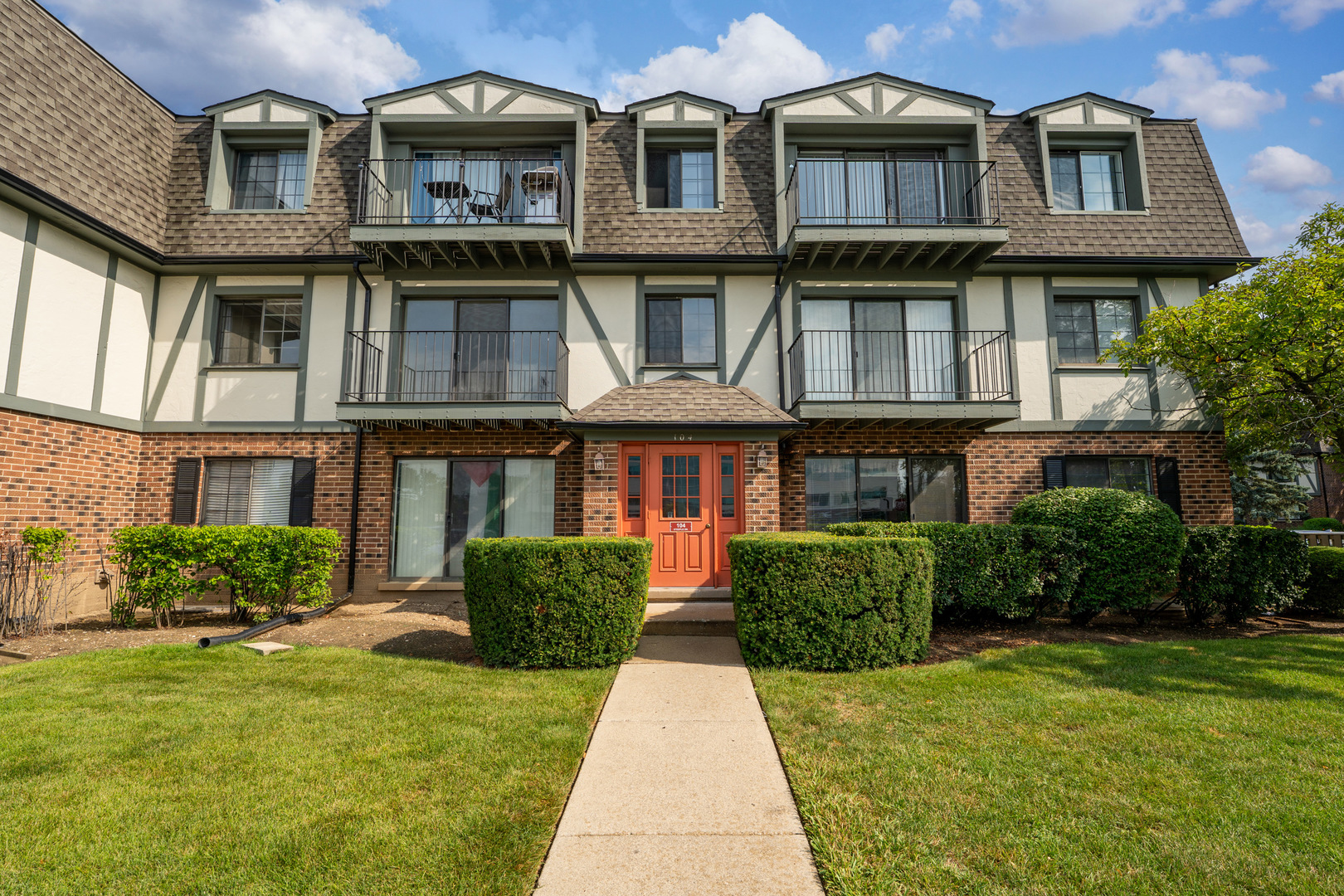 104 Seeple Drive #C, Buffalo Grove, IL 60089
