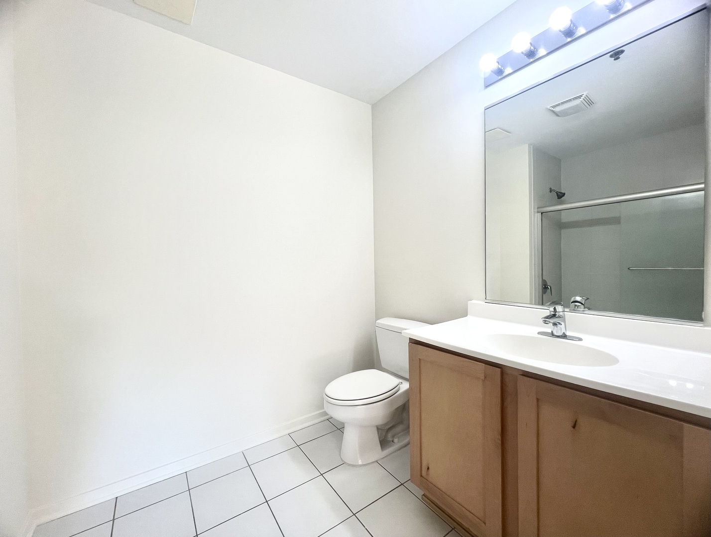 1 E 8th Street #307, Chicago, IL 60605
