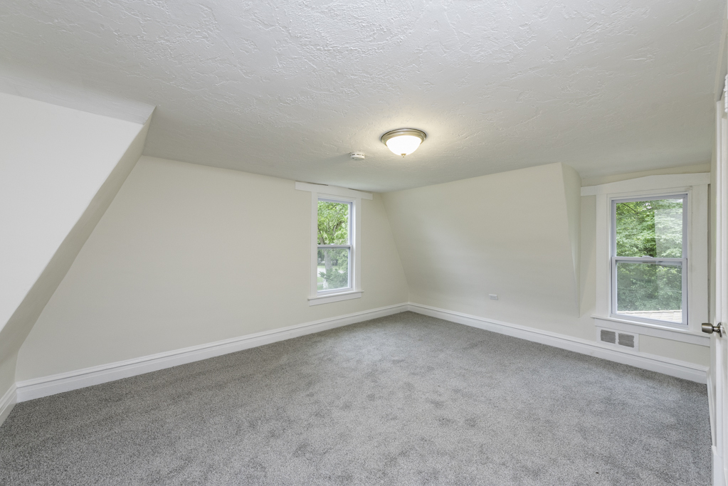 10980 W York House Road, Beach Park, IL 60087
