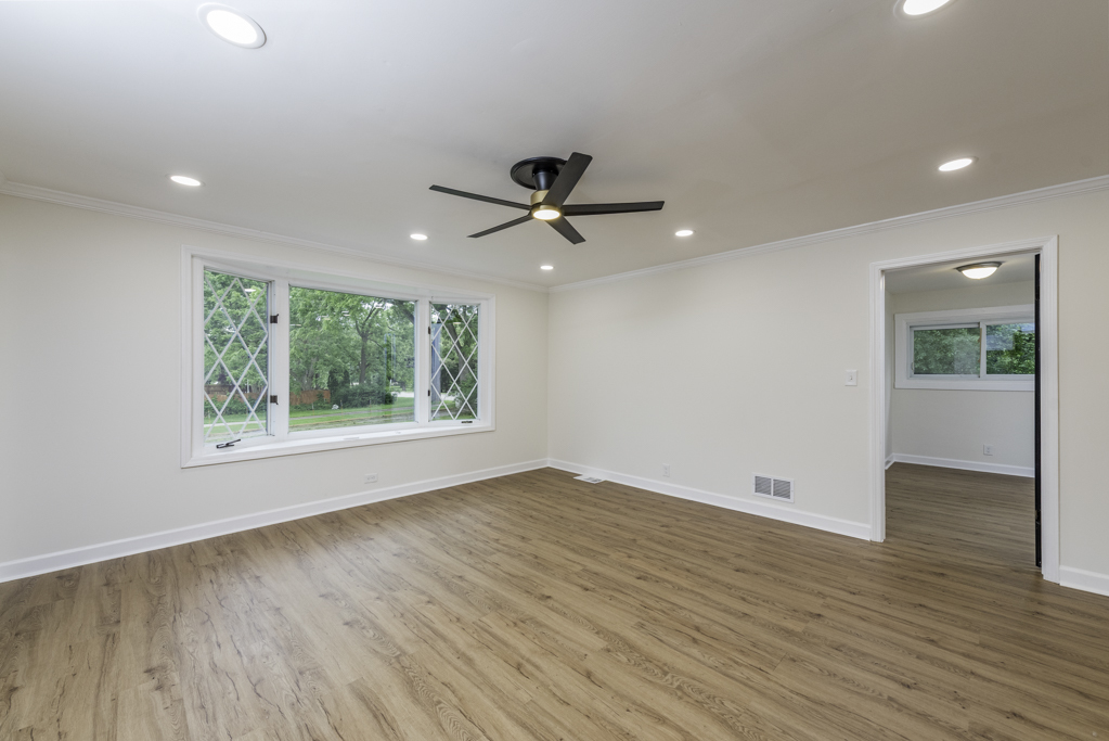 10980 W York House Road, Beach Park, IL 60087