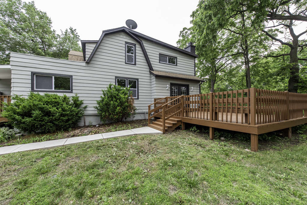10980 W York House Road, Beach Park, IL 60087