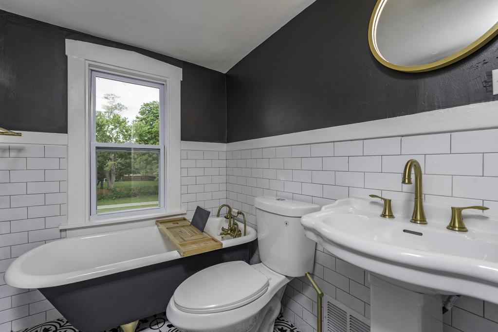 10980 W York House Road, Beach Park, IL 60087