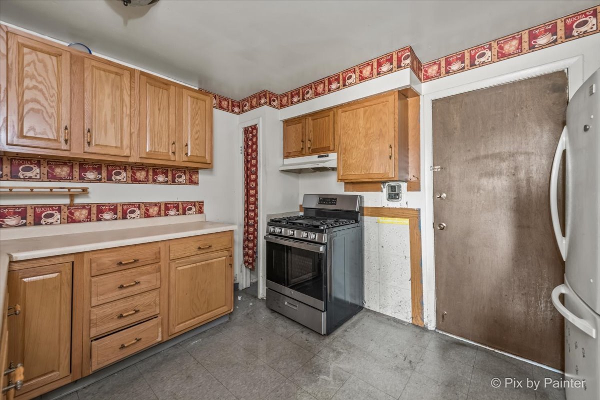 1313 S Rebecca Road #101, Lombard, IL 60148