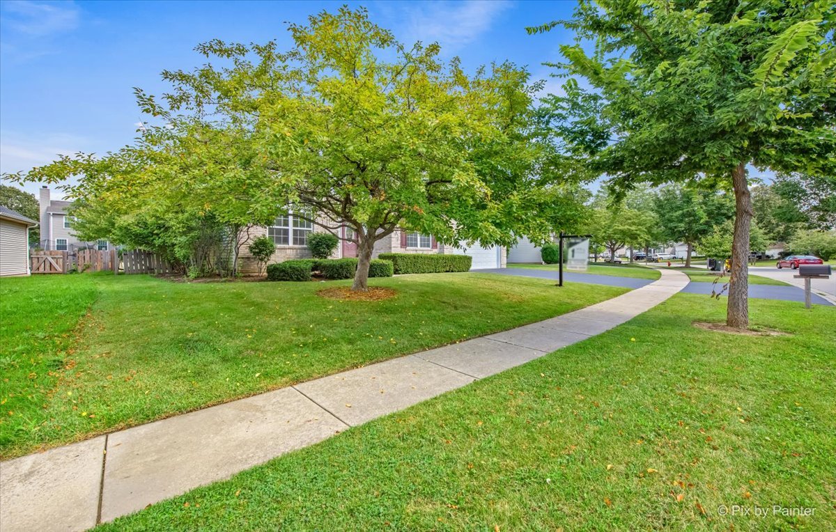 4525 Barharbor Drive, Lake In The Hills, IL 60156