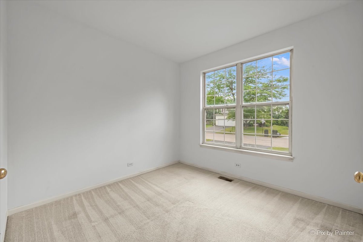 4525 Barharbor Drive, Lake In The Hills, IL 60156