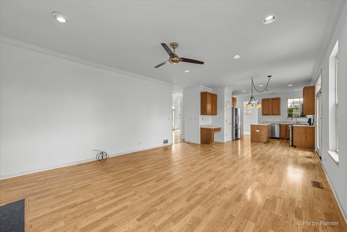 4525 Barharbor Drive, Lake In The Hills, IL 60156
