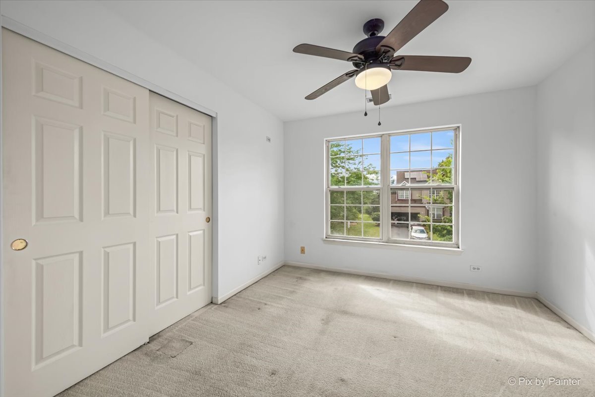 4525 Barharbor Drive, Lake In The Hills, IL 60156