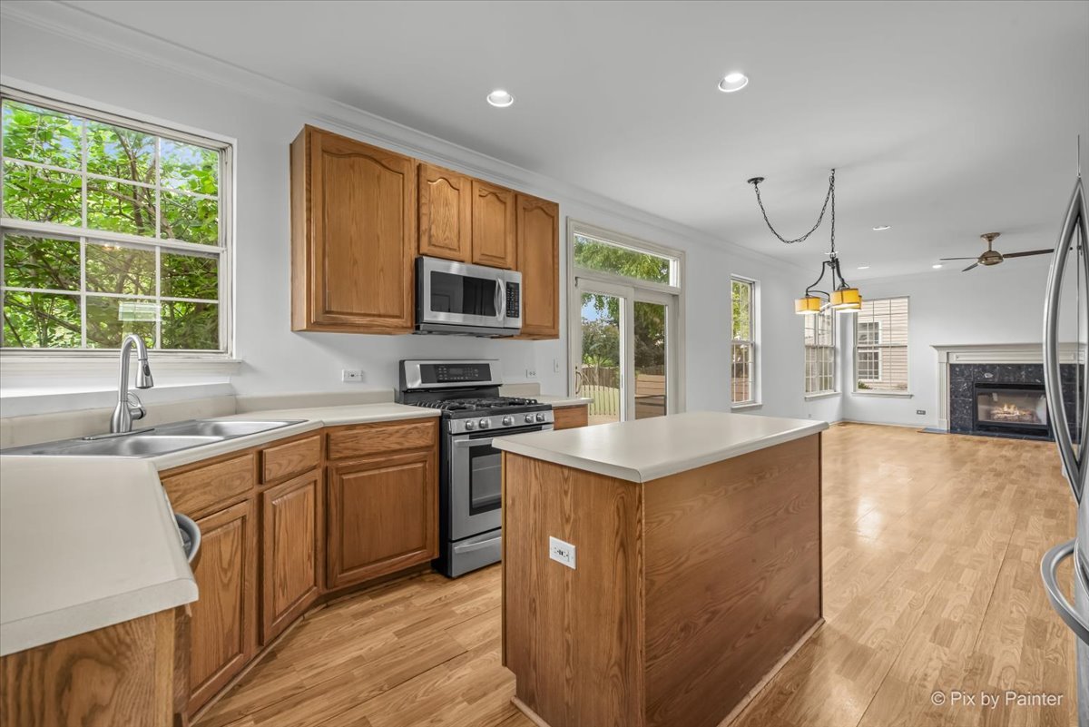 4525 Barharbor Drive, Lake In The Hills, IL 60156