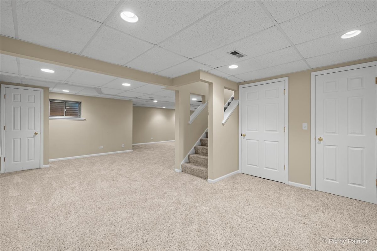 4525 Barharbor Drive, Lake In The Hills, IL 60156