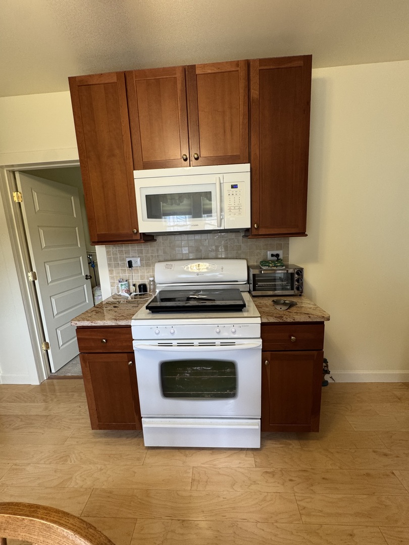 9319 S Albany Avenue, Evergreen Park, IL 60805