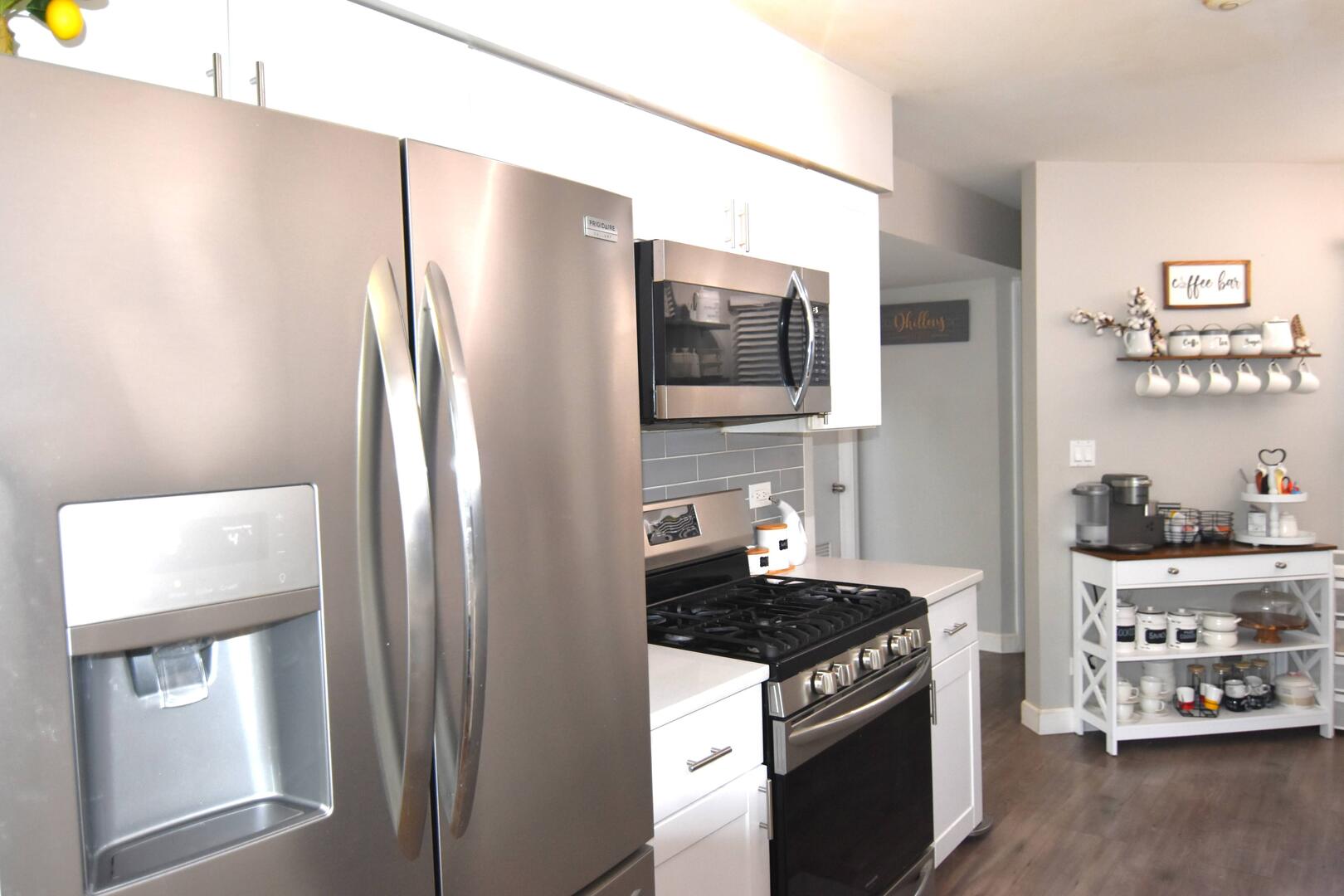 8301 Highpoint Circle #C, Darien, IL 60561