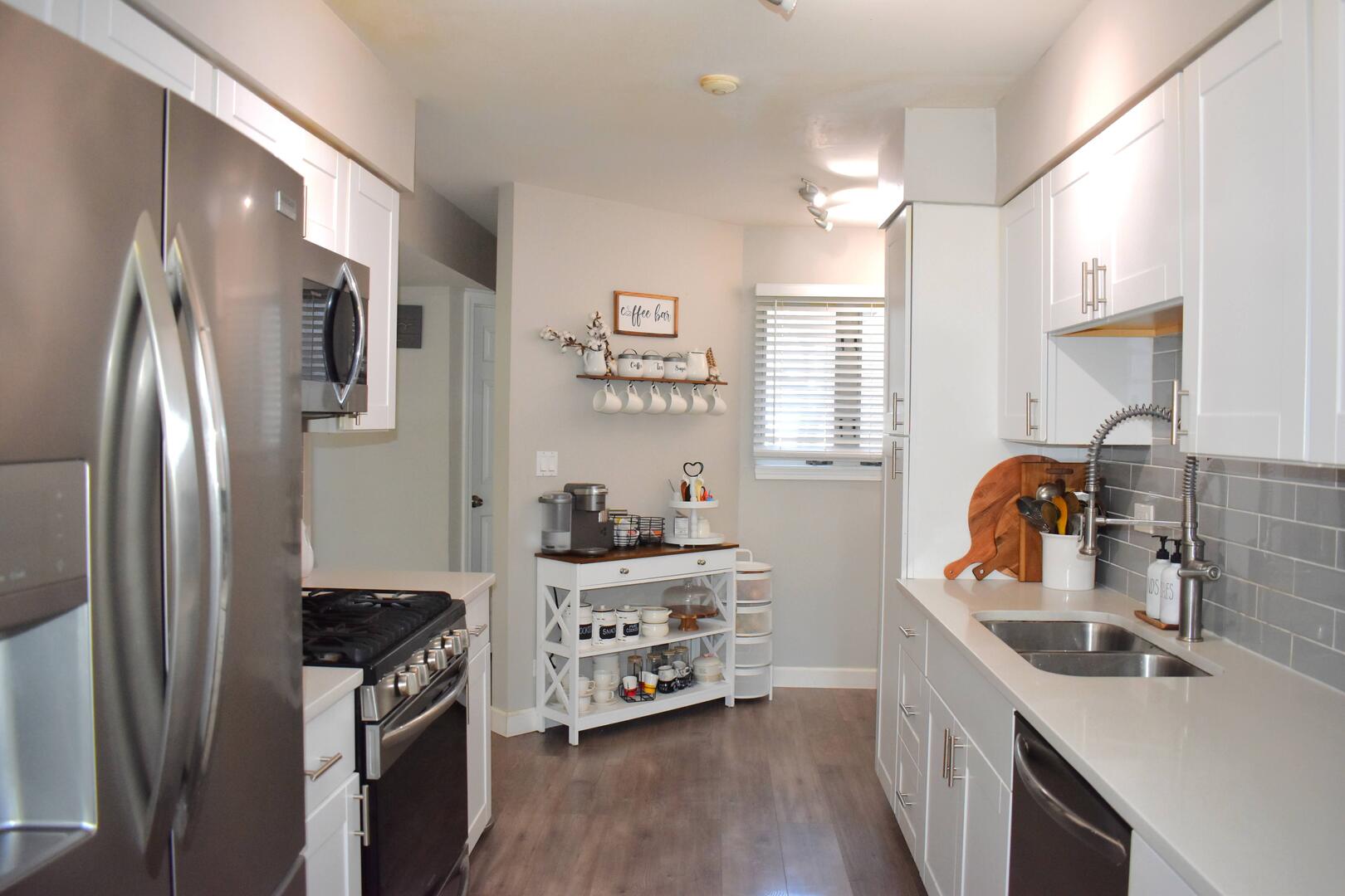 8301 Highpoint Circle #C, Darien, IL 60561