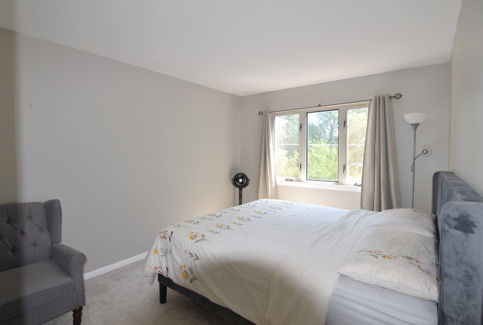 8301 Highpoint Circle #C, Darien, IL 60561
