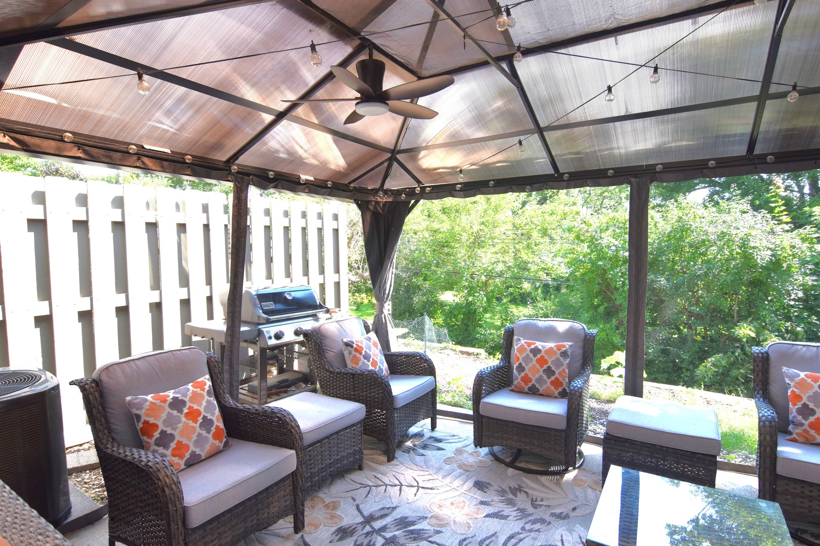 8301 Highpoint Circle #C, Darien, IL 60561
