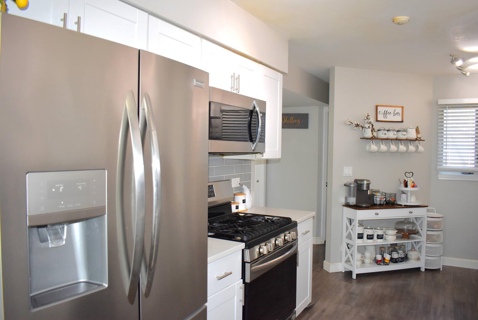 8301 Highpoint Circle #C, Darien, IL 60561
