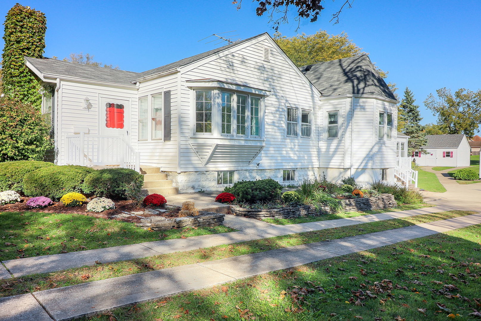 635 S Finley Road, Lombard, IL 60148