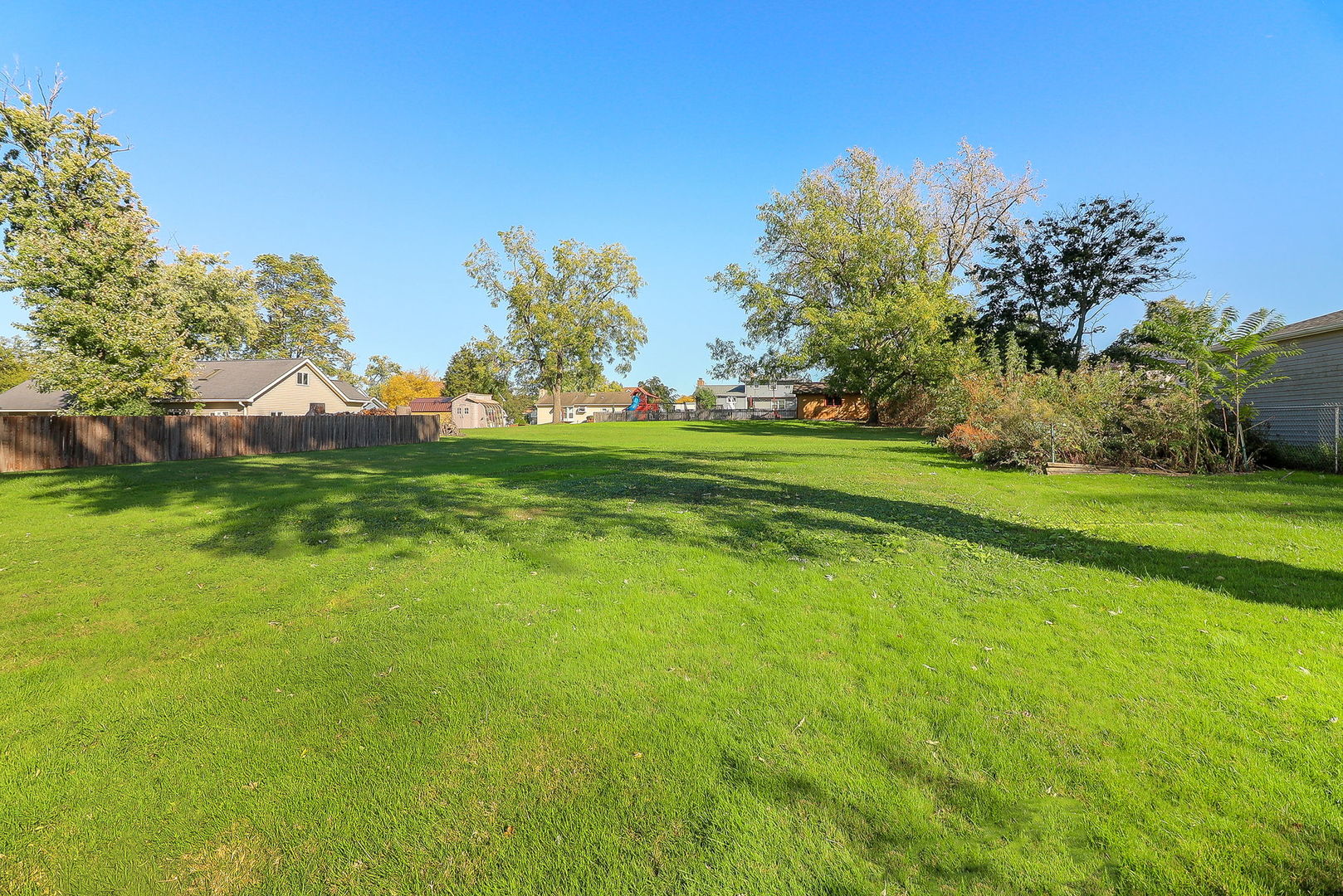 635 S Finley Road, Lombard, IL 60148