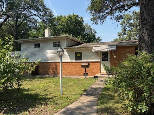 17218 Forestway Drive, East Hazel Crest, IL 60429