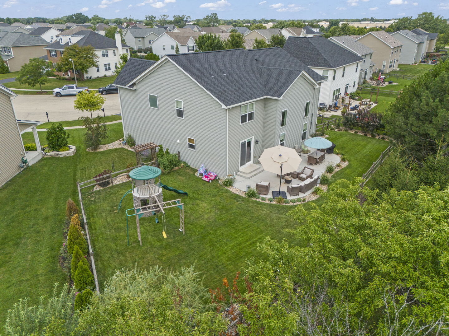 220 Julep Avenue, Oswego, IL 60543
