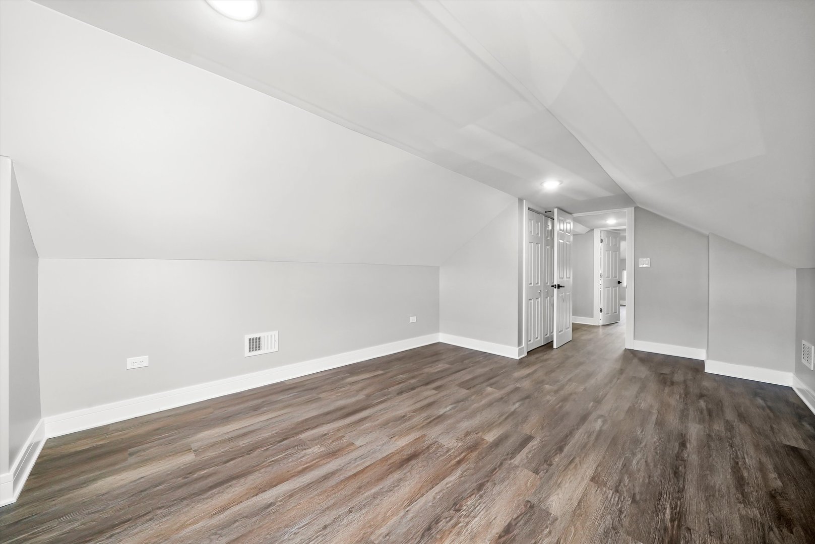 7310 S OAKLEY Avenue, Chicago, IL 60636