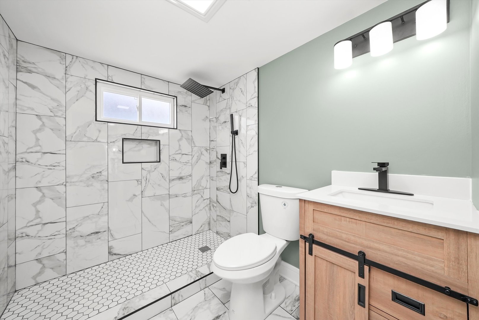 7310 S OAKLEY Avenue, Chicago, IL 60636