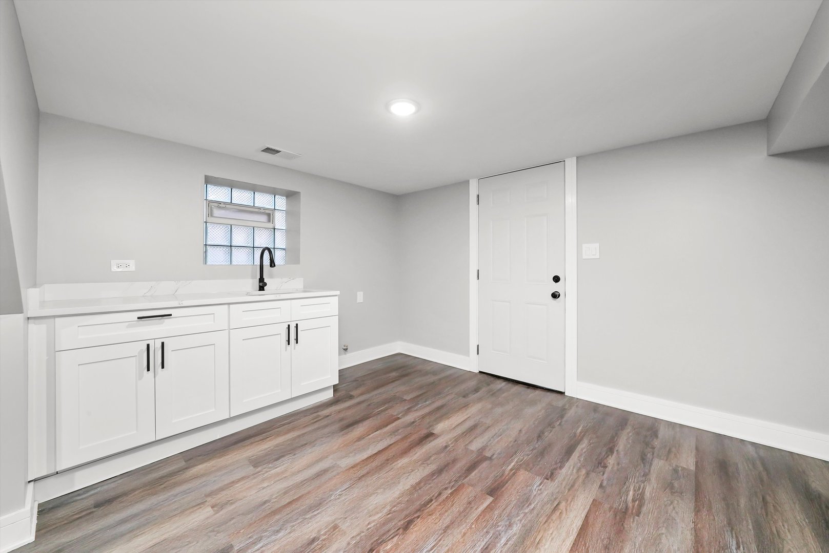 7310 S OAKLEY Avenue, Chicago, IL 60636