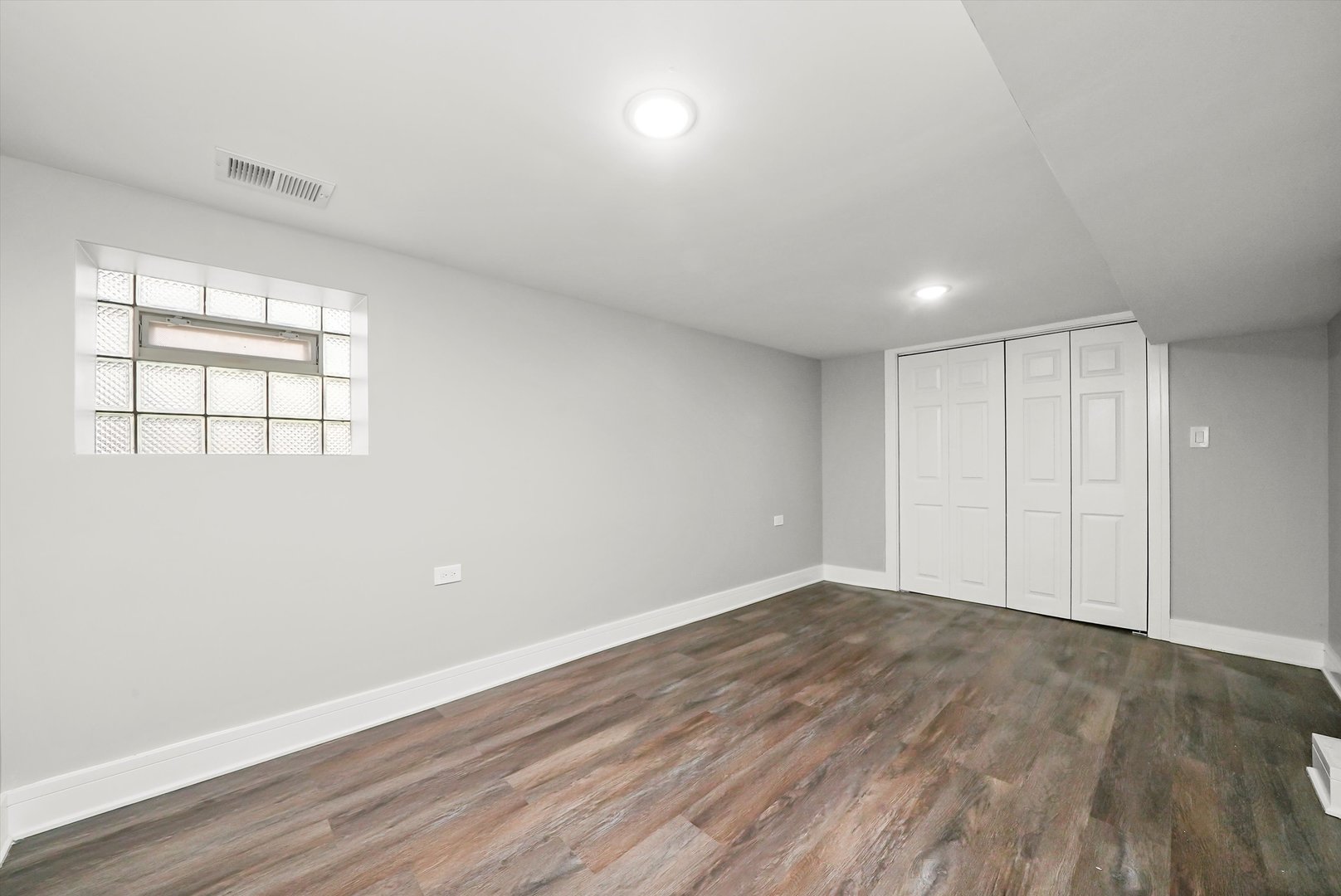 7310 S OAKLEY Avenue, Chicago, IL 60636