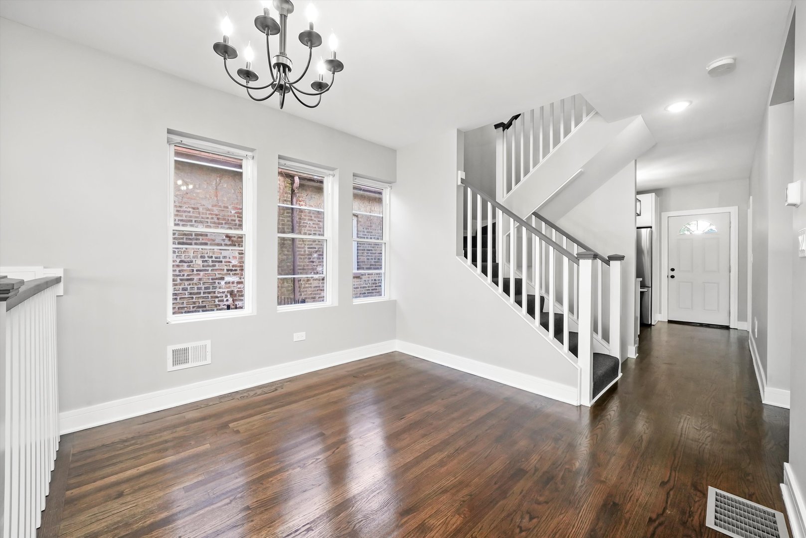 7310 S OAKLEY Avenue, Chicago, IL 60636