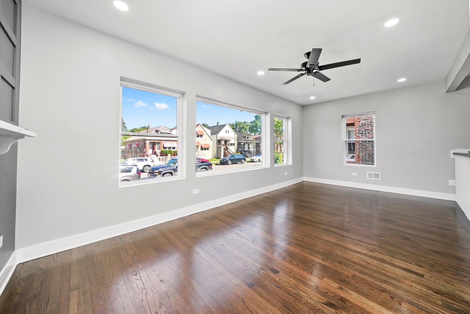7310 S OAKLEY Avenue, Chicago, IL 60636
