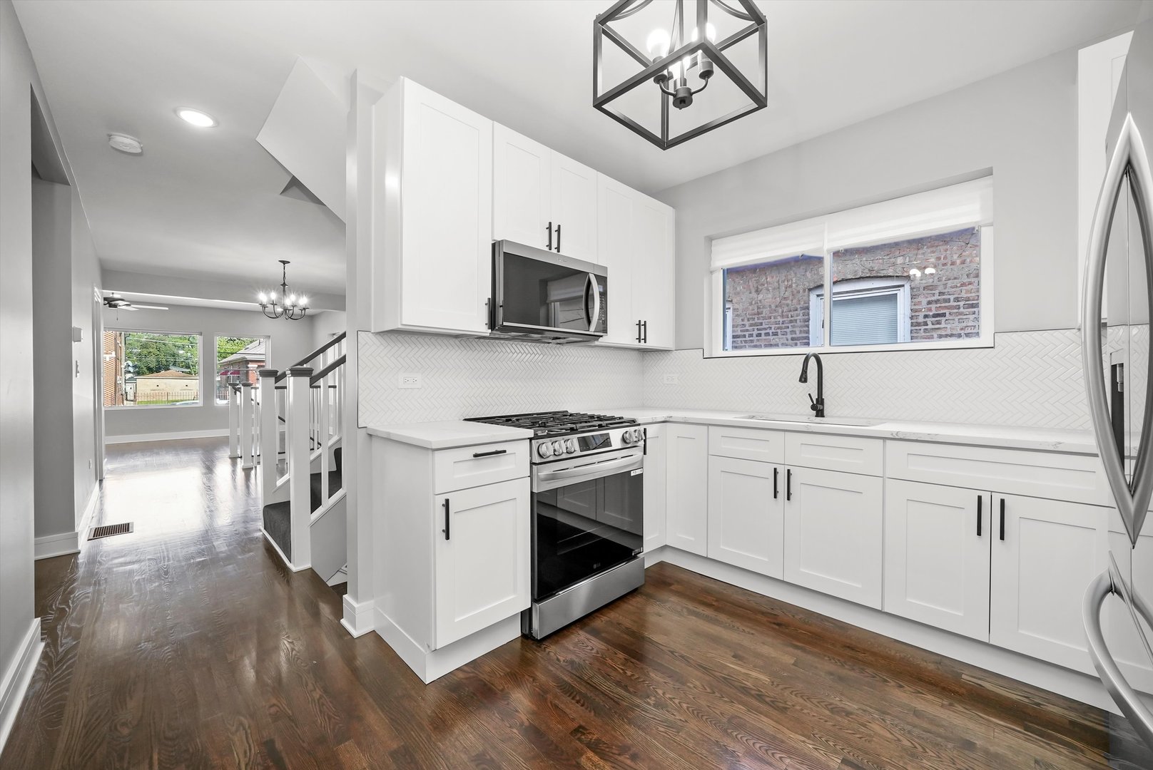 7310 S OAKLEY Avenue, Chicago, IL 60636