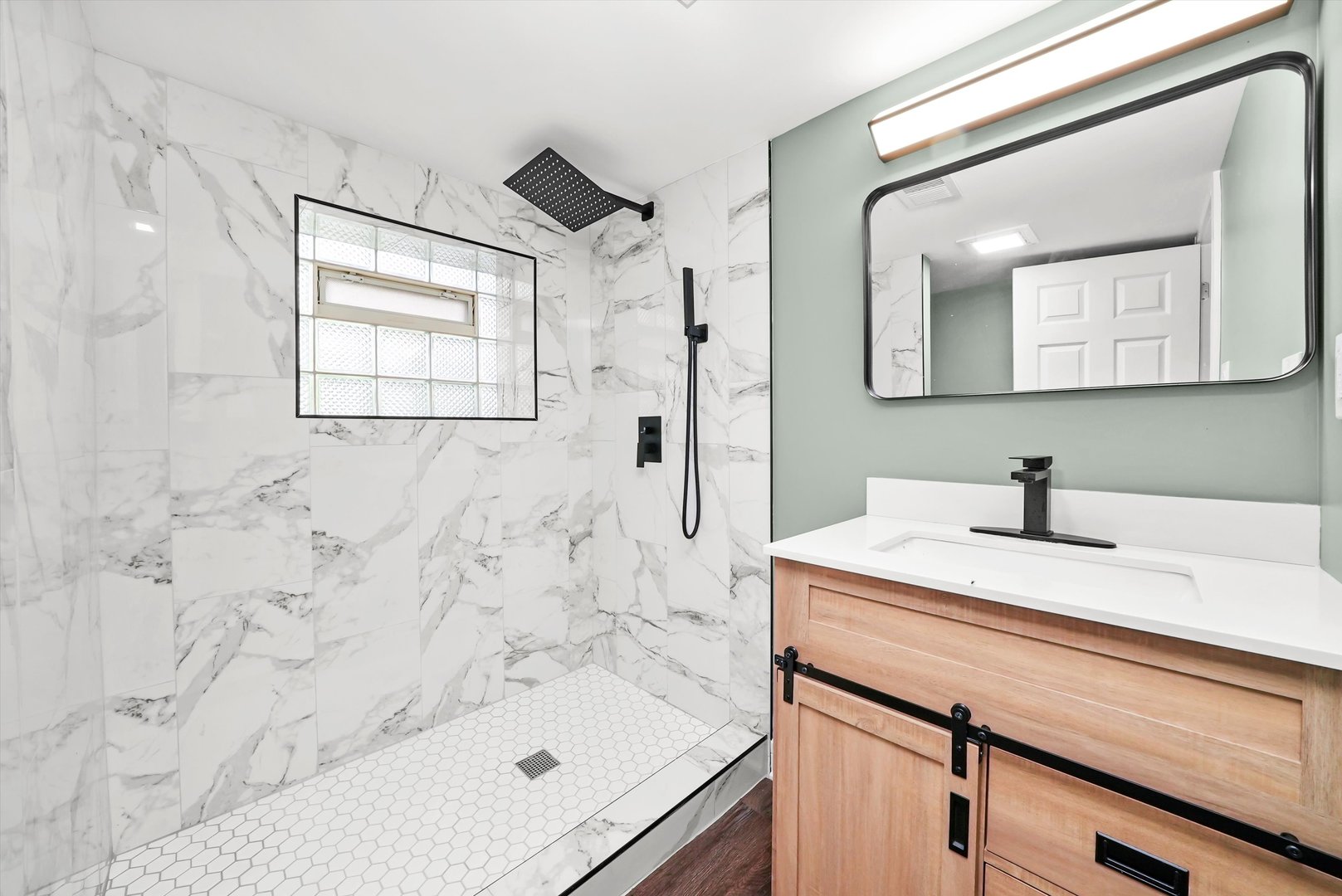 7310 S OAKLEY Avenue, Chicago, IL 60636