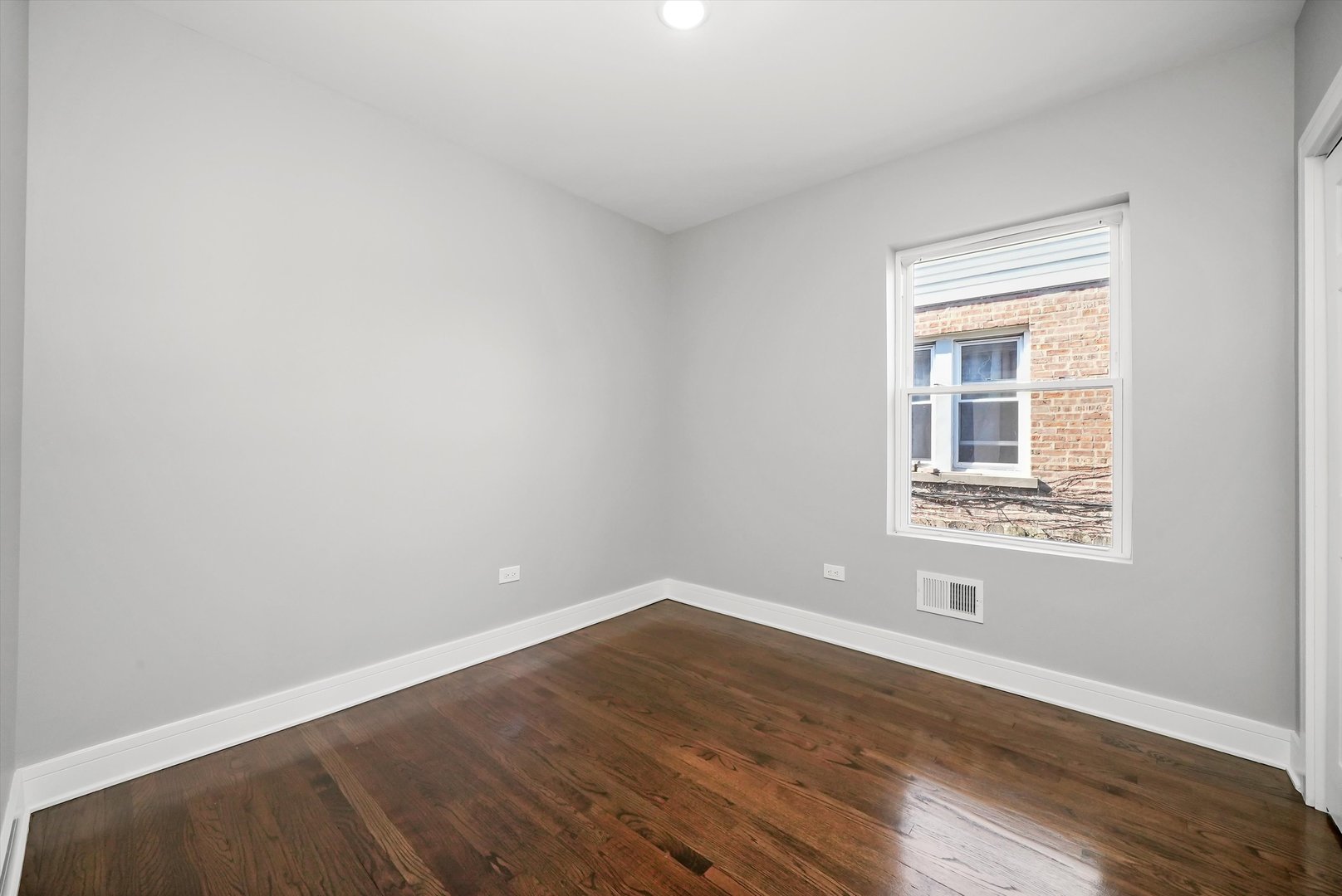 7310 S OAKLEY Avenue, Chicago, IL 60636