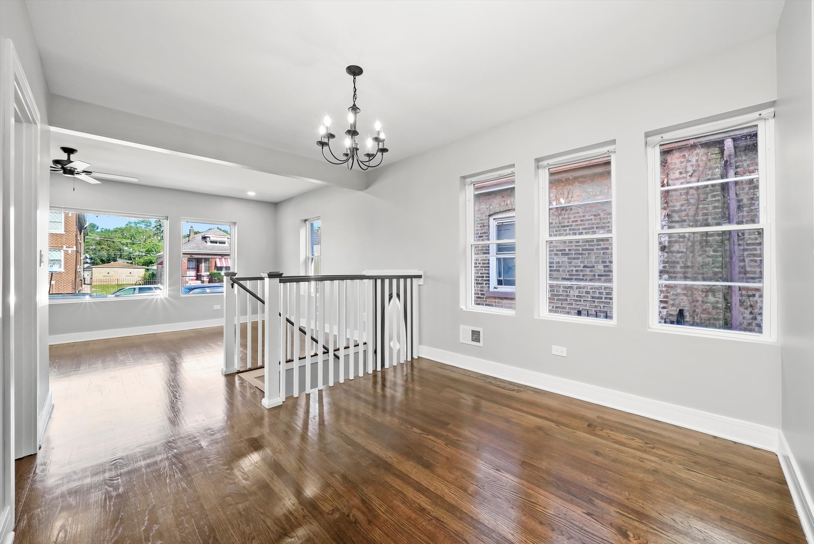 7310 S OAKLEY Avenue, Chicago, IL 60636