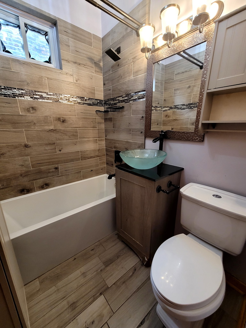 3408 W Congress Parkway #3, Chicago, IL 60624