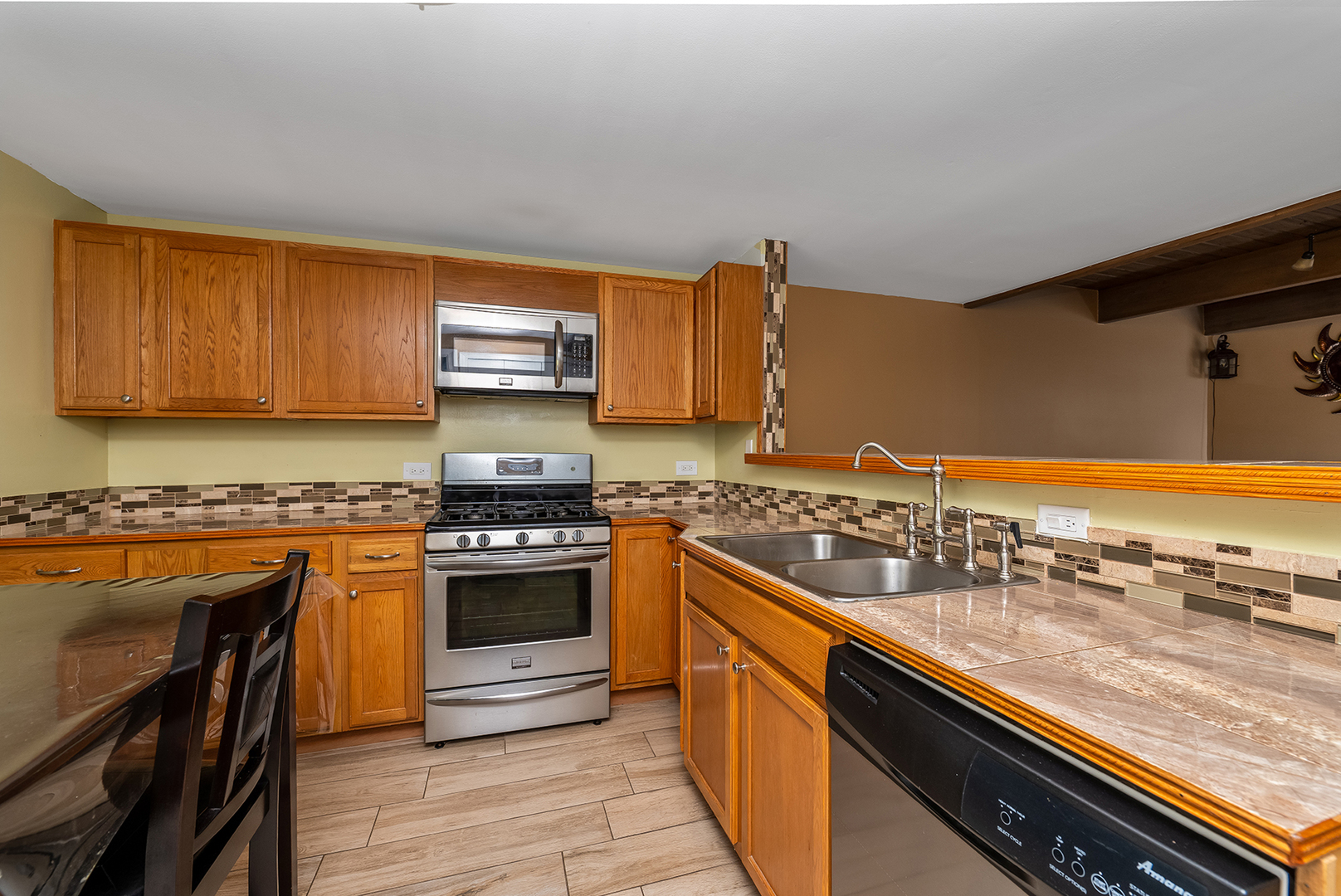 428 Normandie Lane, Round Lake Beach, IL 60073