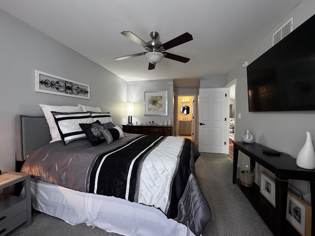 2410 Daybreak Court #3, Elgin, IL 60123