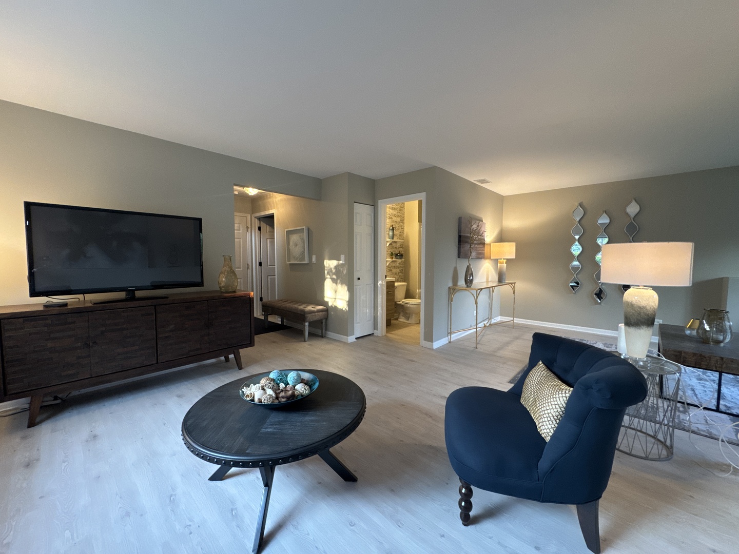 2410 Daybreak Court #3, Elgin, IL 60123