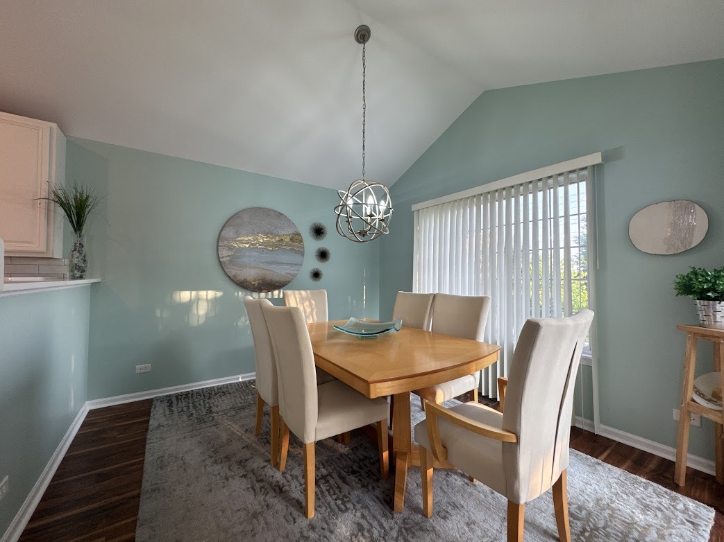 2410 Daybreak Court #3, Elgin, IL 60123