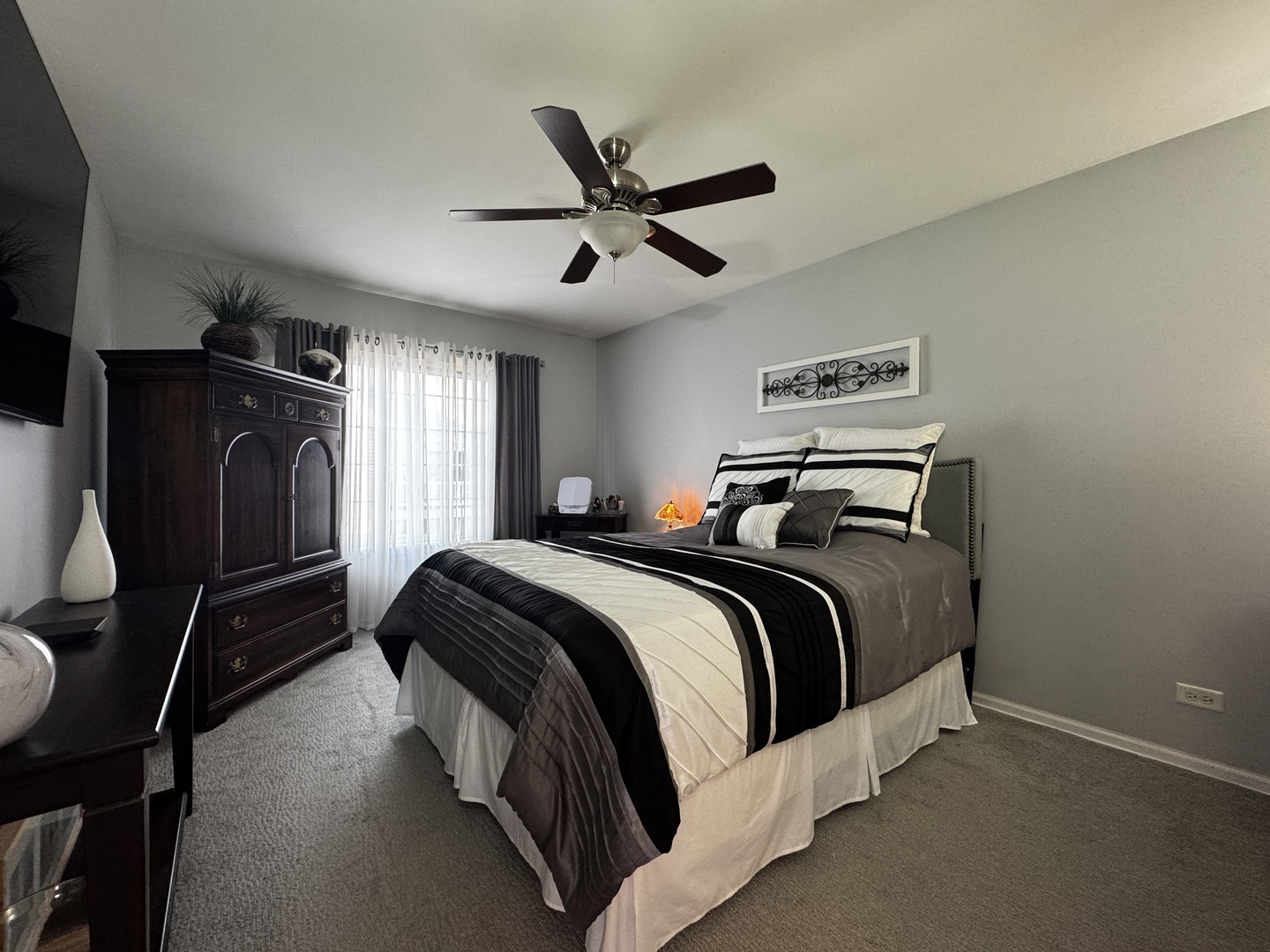 2410 Daybreak Court #3, Elgin, IL 60123