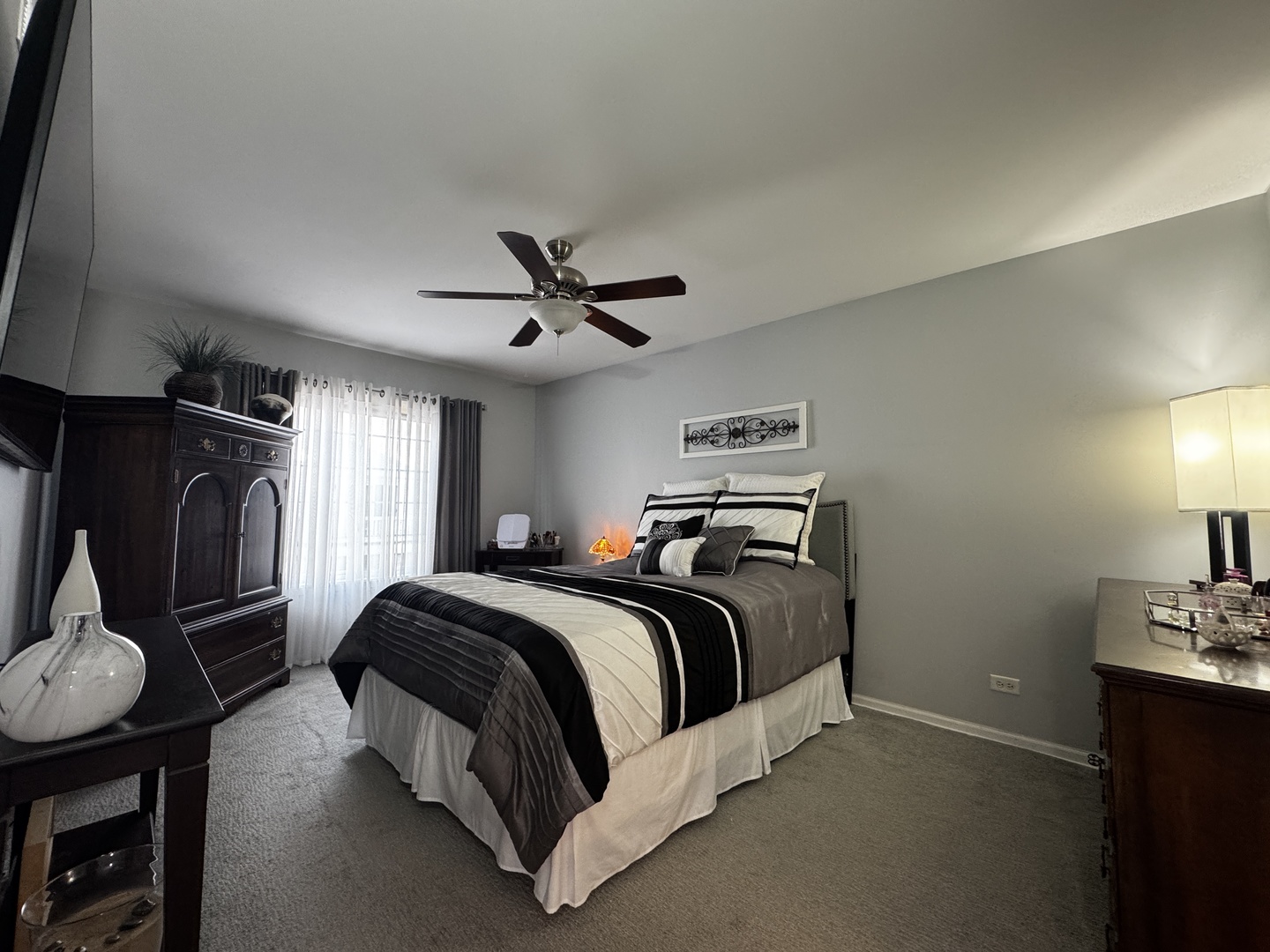 2410 Daybreak Court #3, Elgin, IL 60123