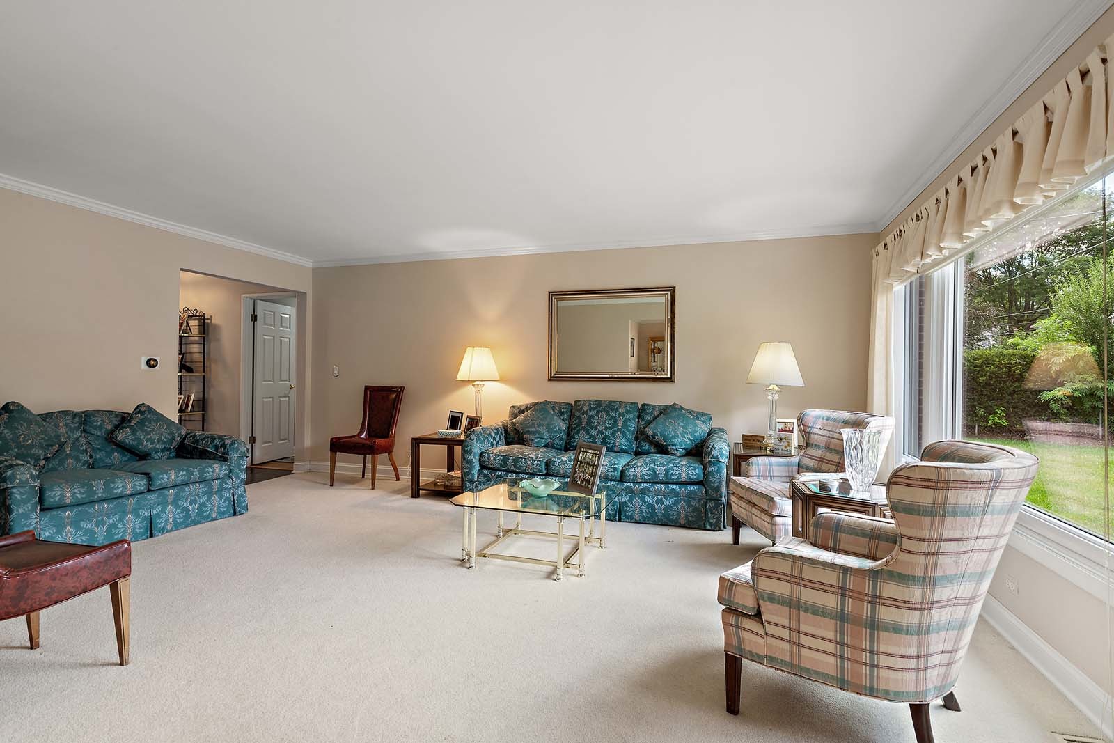 112 N Regency Drive, Arlington Heights, IL 60004