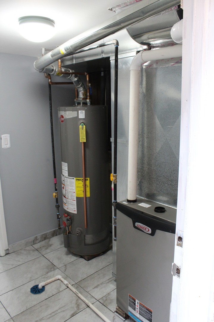 551 W 95th Street, Chicago, IL 60628